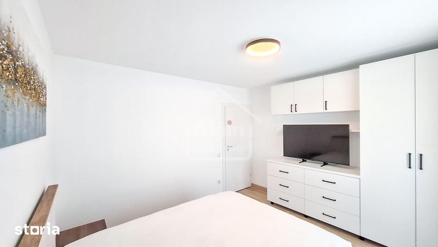 Apartament cu 3 camere decomandat, mobilat în Tractorul