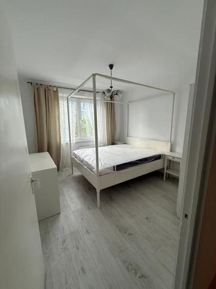 Apartament cu 3 camere decomandat în Veteranilor