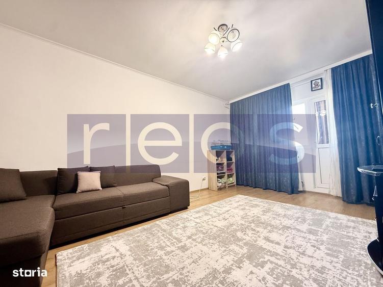 Apartament cu 3 camere decomandat în Dristor
