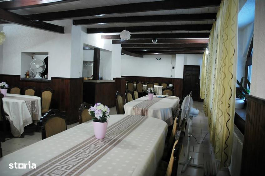 Casă cu 6 camere cu Teren 1359 Mp în Girișu de Criș