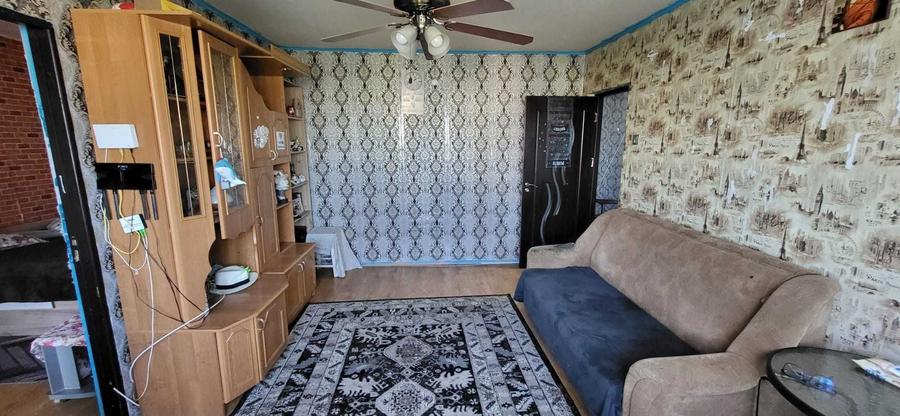 Apartament cu 2 camere semidecomandat în Peneș Curcanul