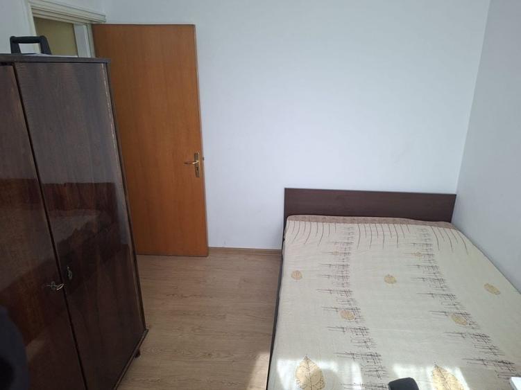Apartament cu 3 camere în Colentina