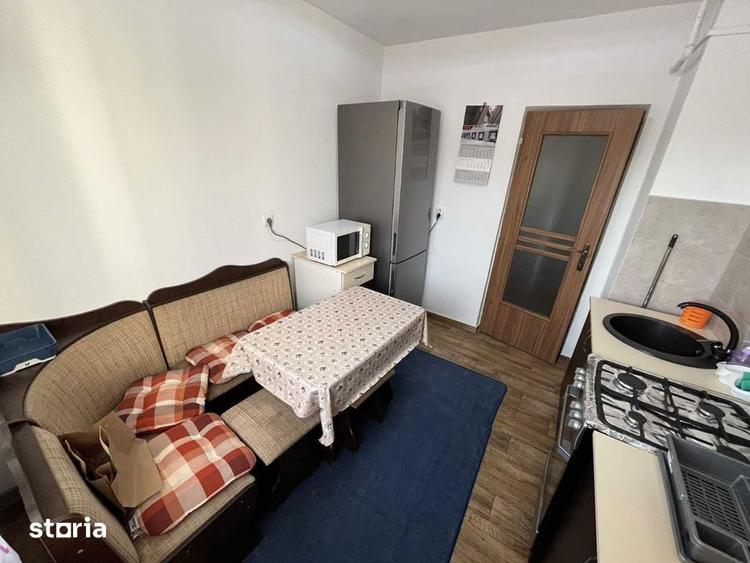 Apartament cu 3 camere decomandat, mobilat în Cetate — fotografia 3