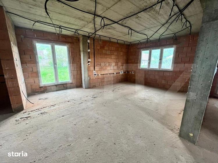 Casă cu 4 camere în Arcalia
