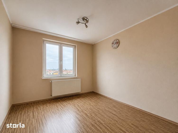 Apartament cu 2 camere decomandat în Rogerius