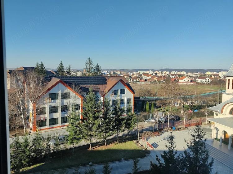 Apartament cu 3 camere decomandat în Calea Dumbrăvii