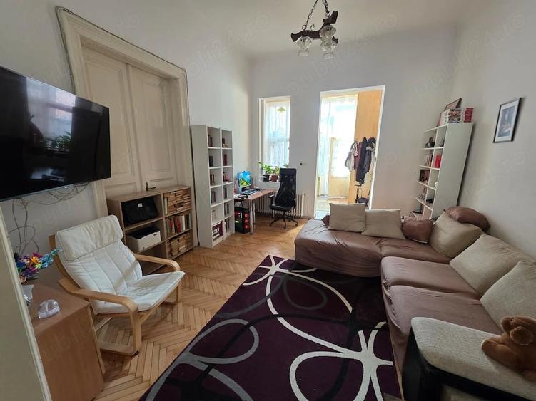 Apartament cu 4 camere decomandat în Elisabetin