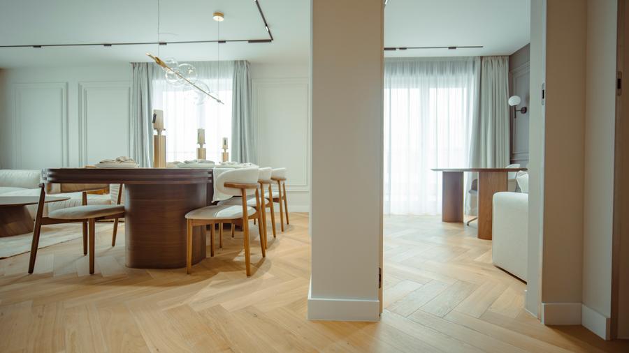 Penthouse cu 4 camere semidecomandat în Pantelimon