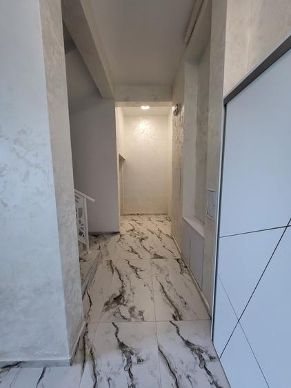 Apartament cu 2 camere semidecomandat în Vișani