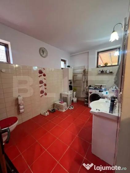 Casă cu 4 camere cu Teren 637 Mp în Titulescu