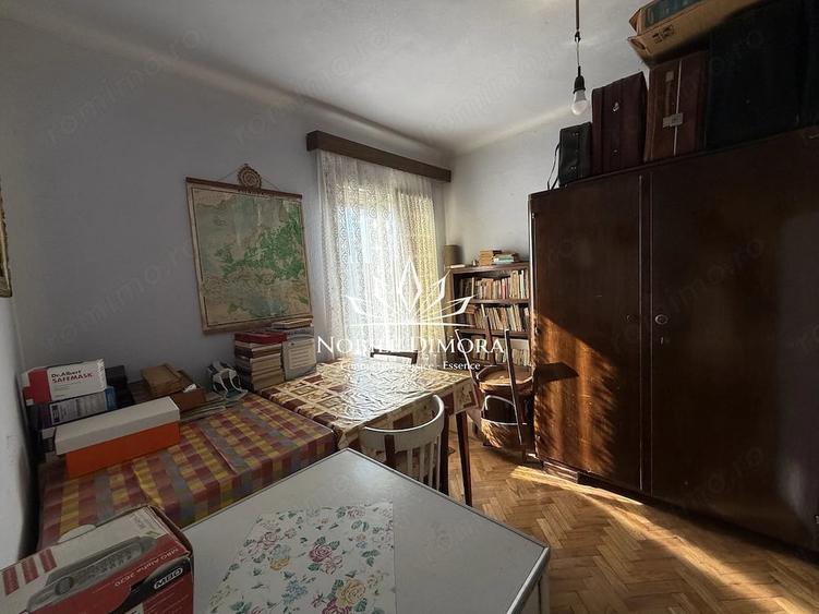 Casă cu 4 camere cu Teren 398 Mp în Central