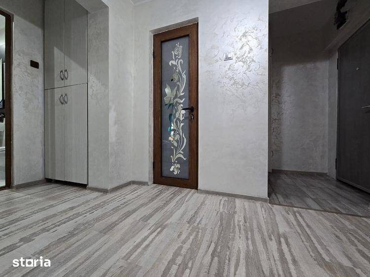 Apartament cu 2 camere decomandat în Școlilor