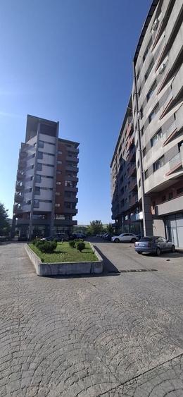 Apartament cu 2 camere decomandat în Independenței