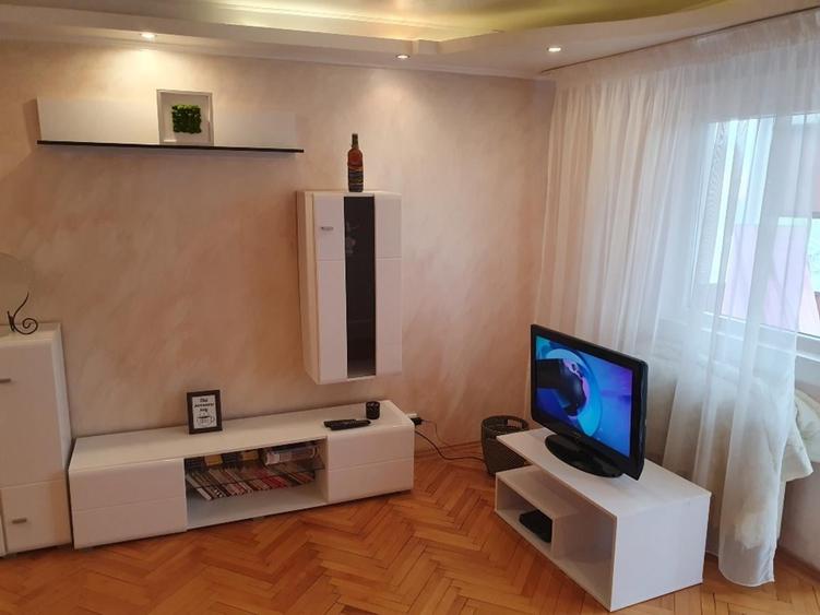 Apartament cu 2 camere decomandat în Floreasca