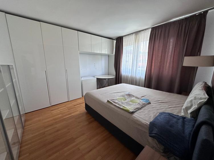 Apartament cu 4 camere în Domenii