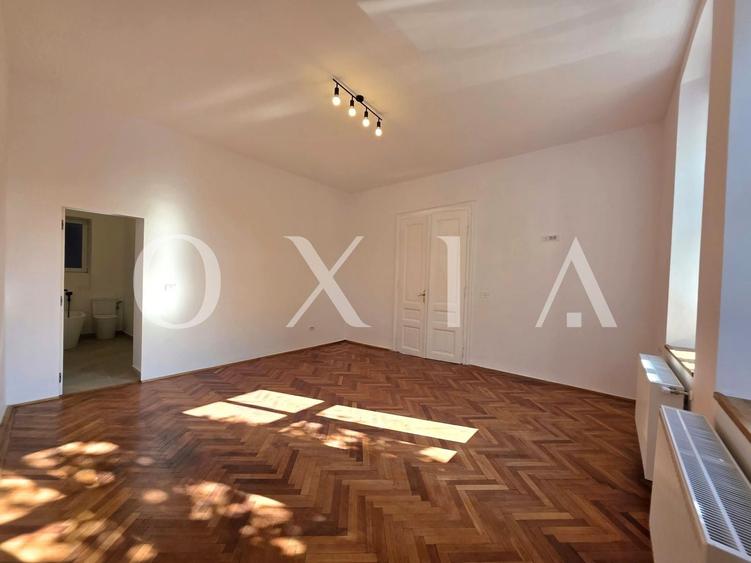 Apartament cu 3 camere semidecomandat în Elisabetin