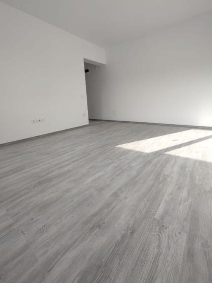 Apartament cu 3 camere decomandat în Tudor Vladimirescu