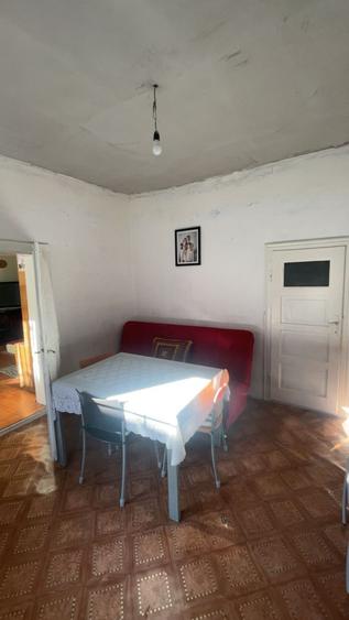 Casă individuală cu 3 camere cu Canalizare în Unirea