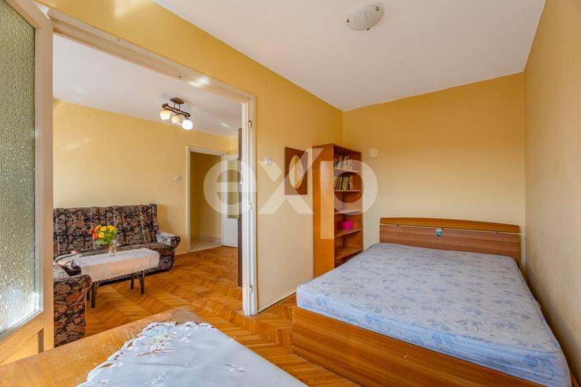 Apartament cu 3 camere semidecomandat în Șagului