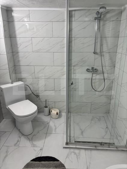 Casă de vânzare, 8 camere, 263 mp + 400 mp teren, în Câmpulung Moldovenesc - 17