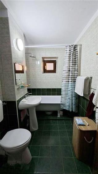 Apartament cu 3 camere decomandat, mobilat în Scriitorilor