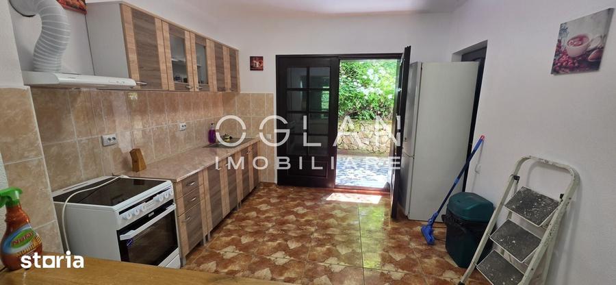 Casă cu 4 camere cu Teren 1600 Mp în Rapoltu Mare