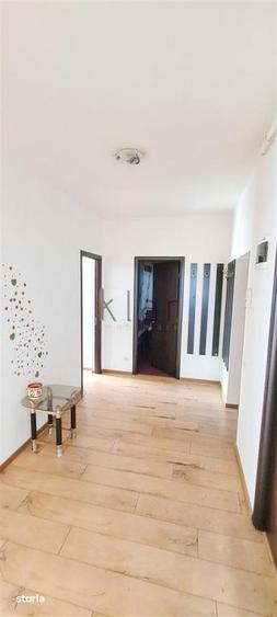 Apartament cu 3 camere decomandat, mobilat în Andrei Mureșanu