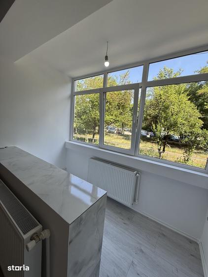 Apartament cu 2 camere semidecomandat în Micro 16