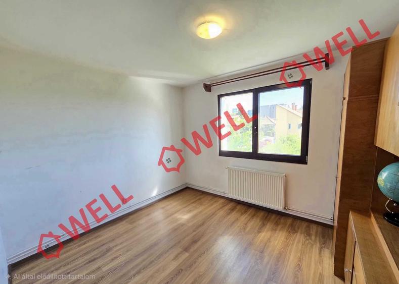 Apartament cu 4 camere semidecomandat în Simeria