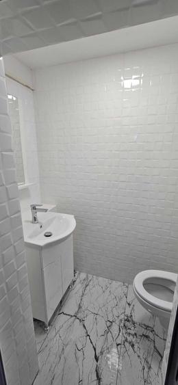 Apartament cu 4 camere semidecomandat în Central