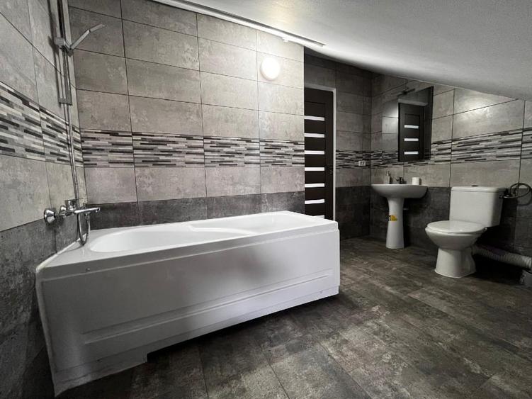 Apartament cu 3 camere decomandat, mobilat în Burdujeni