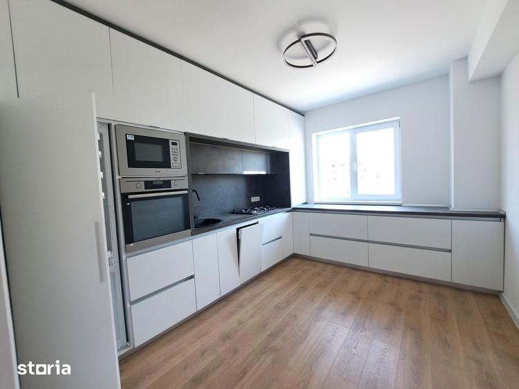 Apartament cu 2 camere decomandat în Aeroport