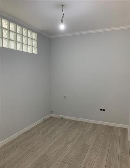Apartament cu 4 camere decomandat în Horea