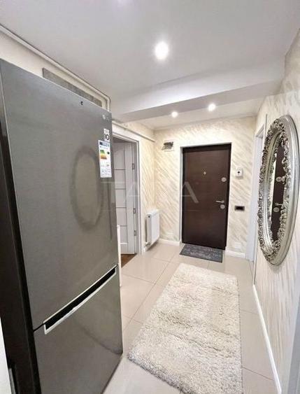 Apartament cu 2 camere decomandat, mobilat în Vest