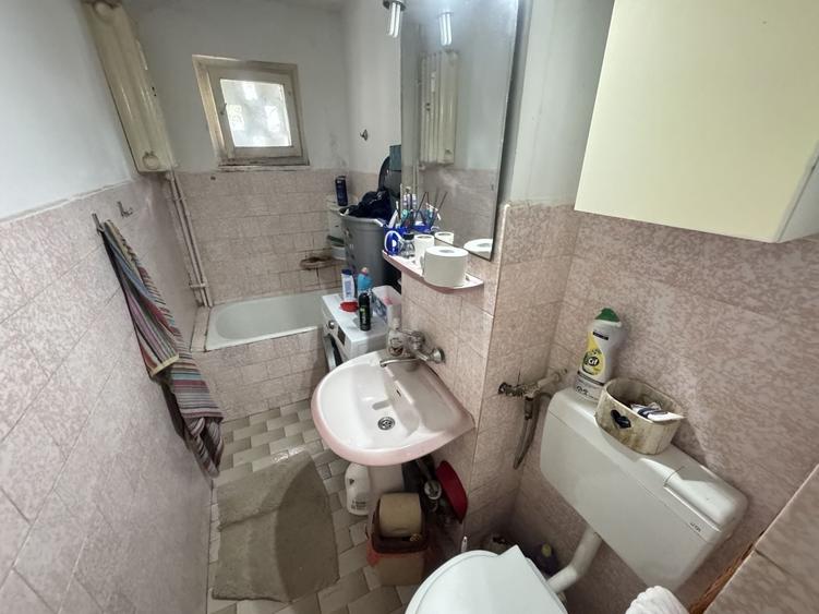 Apartament 2 camere zona Km 4 5 cu Gaze si Boxa - 6