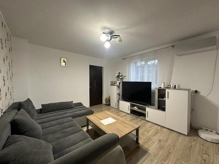 Casă cu 4 camere cu Teren 380 Mp în Traian