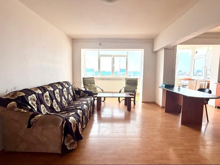Apartament cu 3 camere decomandat, mobilat în Banu Manta