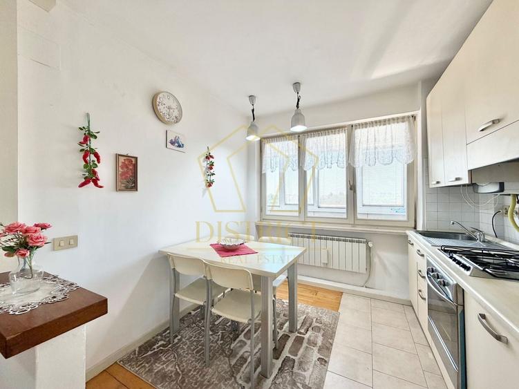 Apartament cu 2 camere semidecomandat, mobilat în Ultracentral