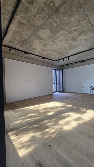 Apartament cu 3 camere decomandat în Dorobanți