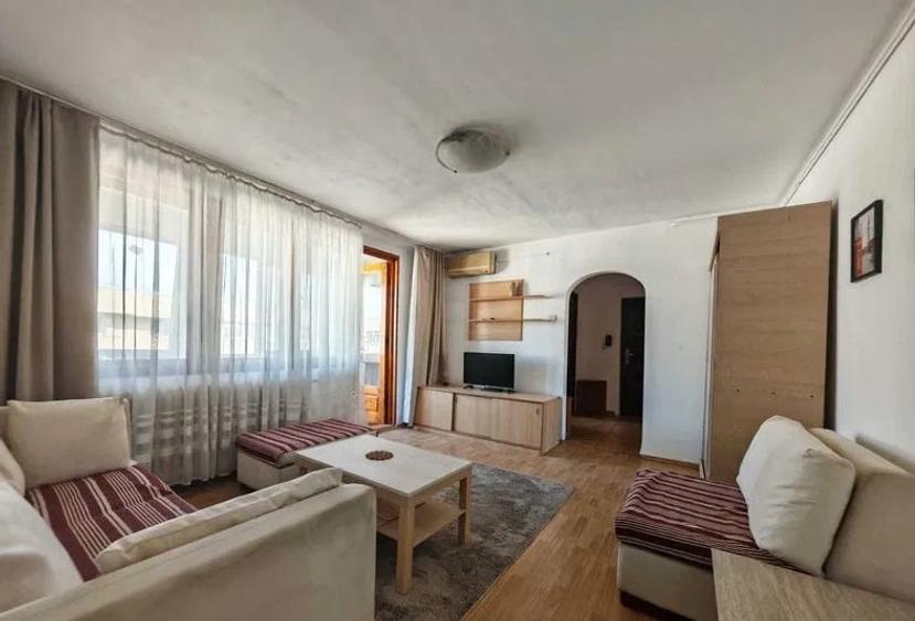 Apartament cu 3 camere semidecomandat, mobilat în Obor