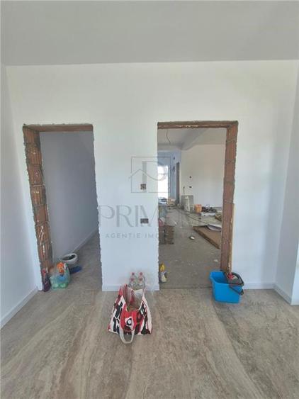 Duplex cu 4 camere cu Canalizare în Moșnița Nouă