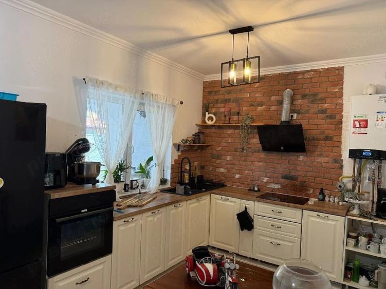 Duplex 79 mp utili ?i 324 mp teren terasa acoperita, curte amenajata ?i multa lini?te - 9