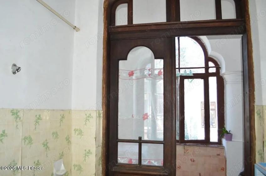 Casă cu Teren 1339 Mp în Central