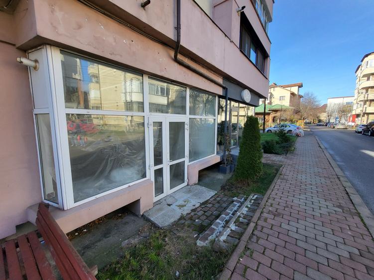 Spațiu comercial, de 38 mp, în Central