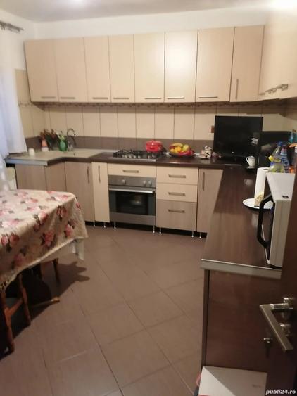 Casă cu 6 camere în Central