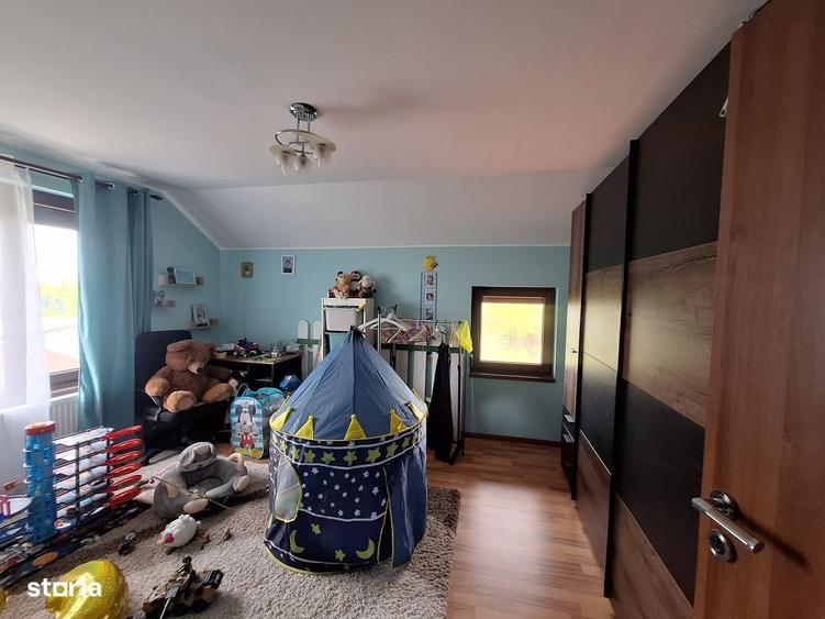Casa cu 4 dormitoare - 125 mp - spatioasa si bine compartimentata - 3