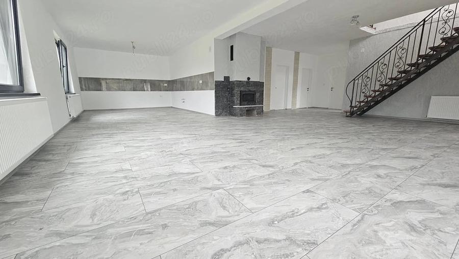 Casă cu Teren 3000 Mp în Luncoiu de Sus