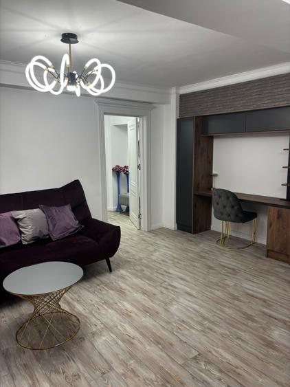 Apartament cu 2 camere decomandat, mobilat în P-ța Unirii