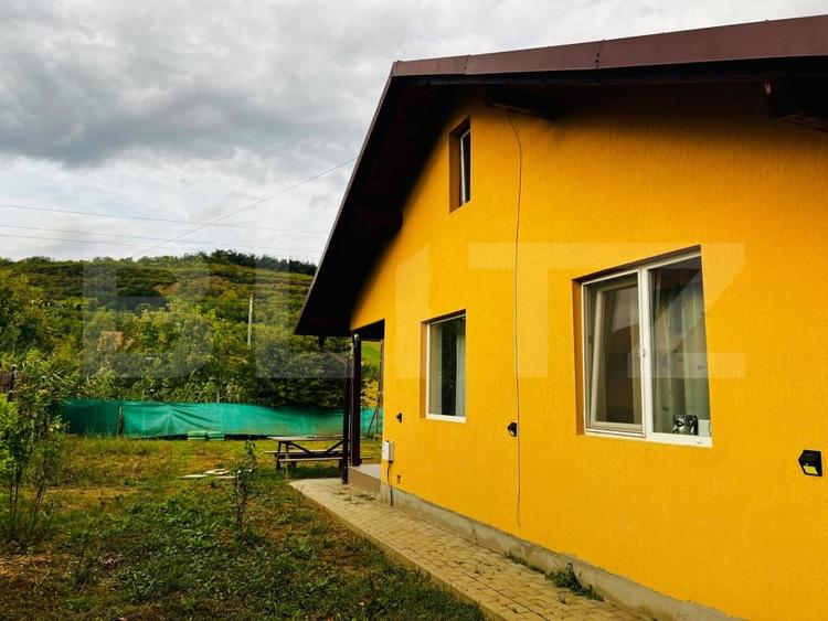 Casă individuală cu 2 camere cu Canalizare în Bărdești