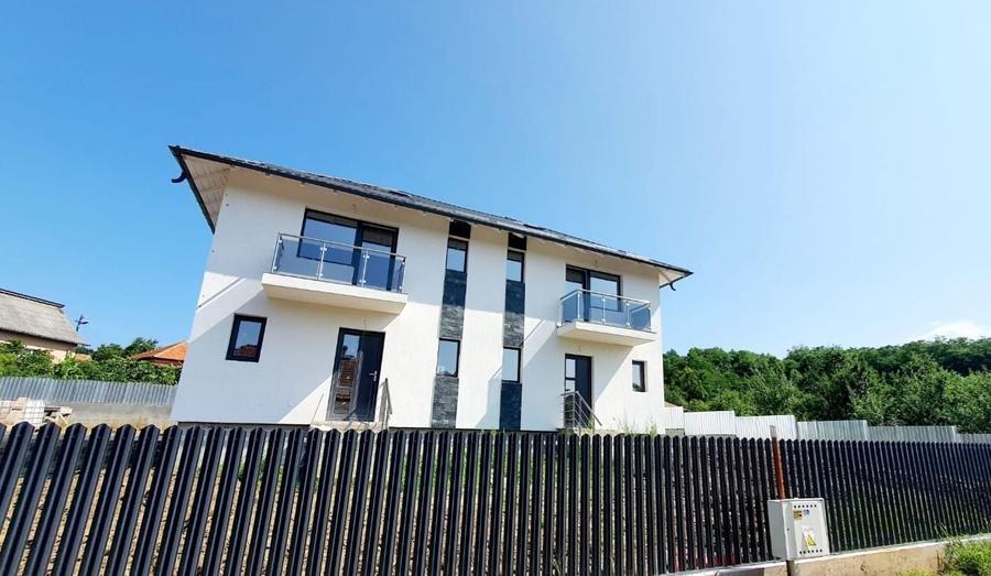 Casă cu 3 camere cu Teren 500 Mp în Central